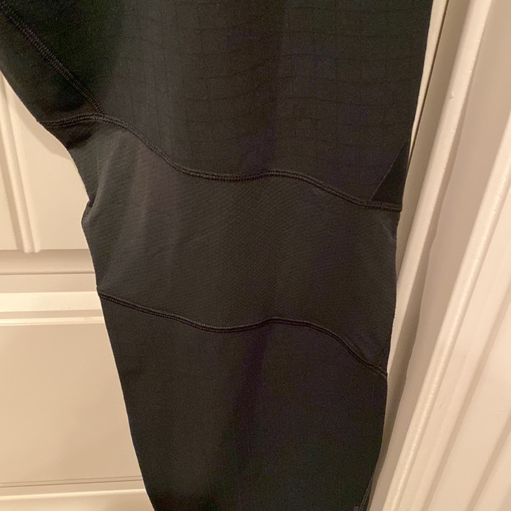 Surge Lululemon Leggings Size XXL - Picture 3 of 12